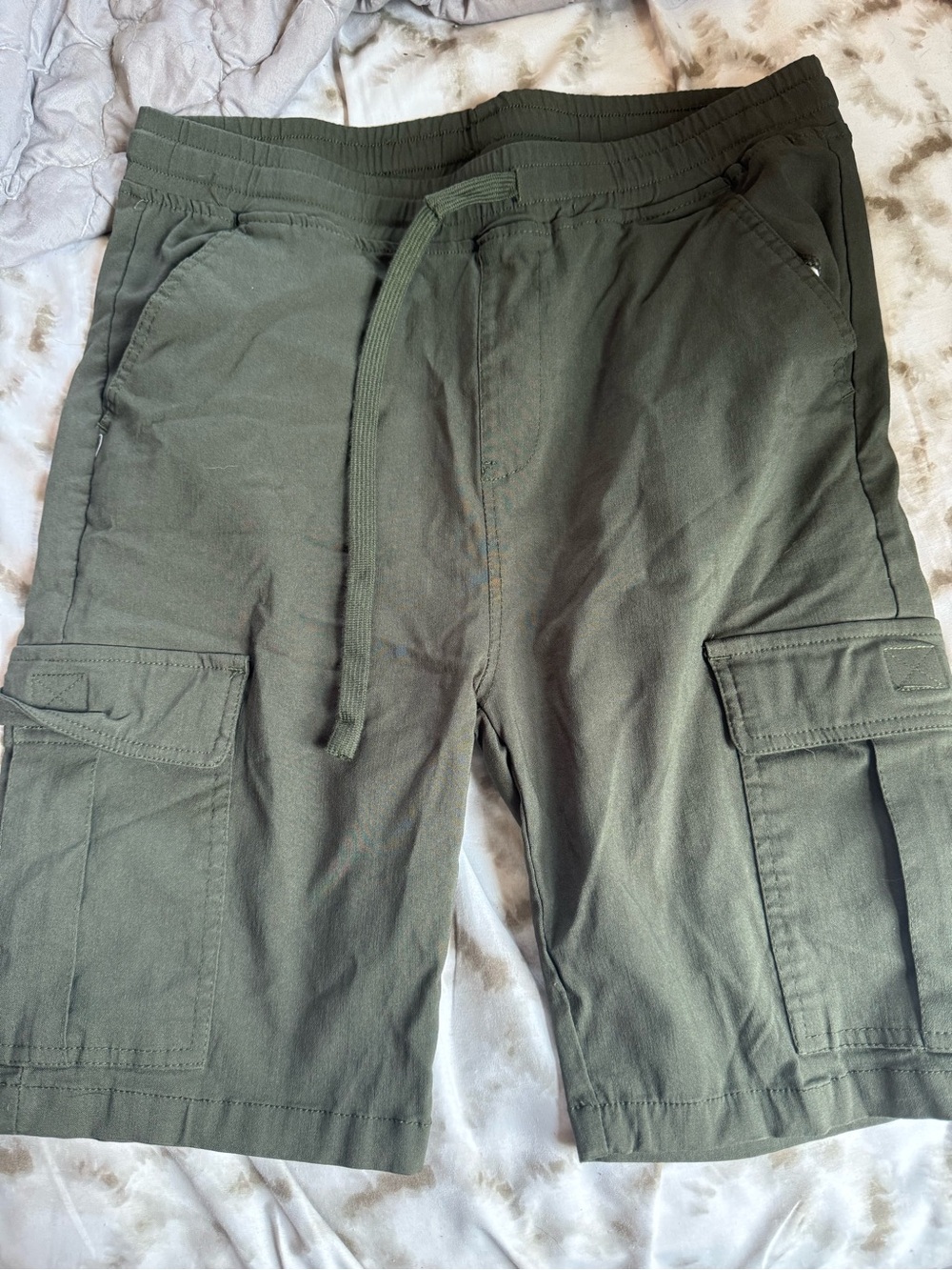 Galaxy By Harvic Olive Green Cargo Shorts